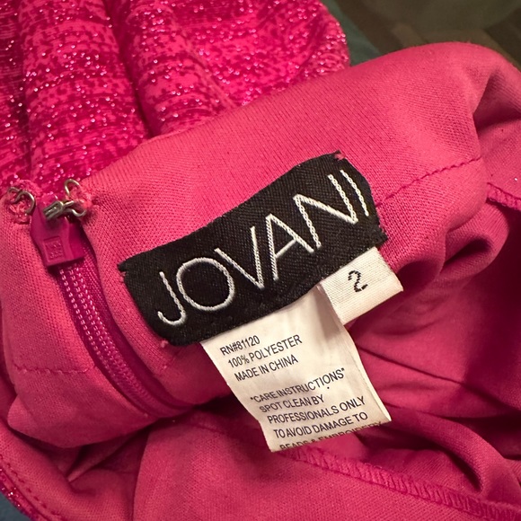 One of my favorite gowns ever! So flattering and has a beautiful sparkle to it. - Picture 3 of 3